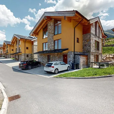Apartman Konifer - Jacuzzi - Ski In Ski Out Demänovská Dolina Exterior foto