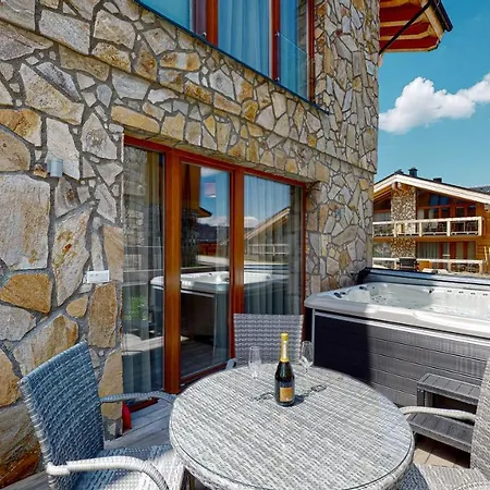 Apartman Konifer - Jacuzzi - Ski In Ski Out Demänovská Dolina Exterior foto